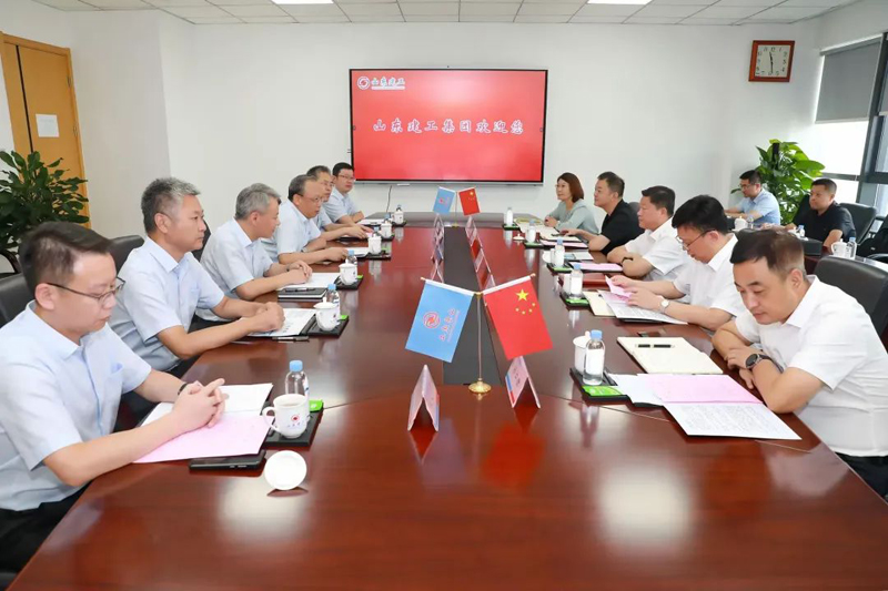 歷下區(qū)委書(shū)記楊傳軍蒞臨集團(tuán)調(diào)研指導(dǎo)工...